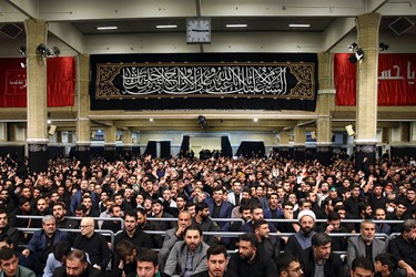 عزاداری اربعین حسینی با حضور هیئت‌های دانشجویی در حسینیه امام خمینی
