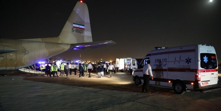 انتقال ۳۷ مصدوم و بیمار اربعین با اورژانس هوایی نهاجا به کشور