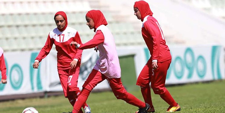 دختران فوتبالیست قم به اردوی تیم ملی دعوت شدند