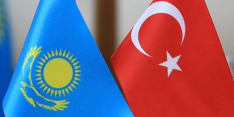 قزاقستان و ترکیه برنامه همکاری نظامی امضا کردند