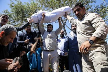 تشییع و تدفین شهید گمنام در دانشکده هواپیمایی کشوری