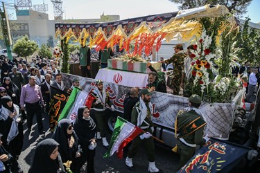 تشییع و تدفین شهید گمنام در دانشکده هواپیمایی کشوری