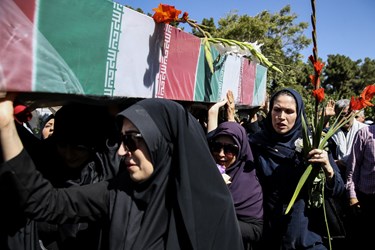 تشییع و تدفین شهید گمنام در دانشکده هواپیمایی کشوری