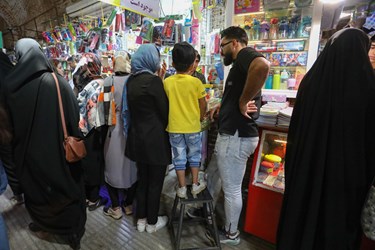 بازار لوازم التحریر در «صحافی خانه» همدان