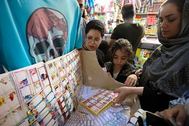 بازار لوازم التحریر در «صحافی خانه» همدان