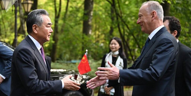 مسکو: پوتین برای دیدار با رئیس جمهور چین، به پکن می‌رود