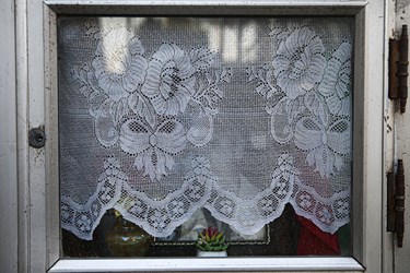 قاب عکس شهیدان در مزار شهدا -قطعه 24 بهشت زهرا(س)