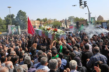 مراسم تشییع پیکر مطهر شهید گمنام در اصفهان
