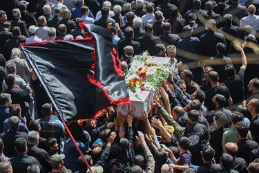 مراسم تشییع پیکر مطهر شهید گمنام در اصفهان