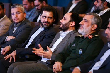 علی نادری مدیرعامل خبرگزاری جمهوری اسلامی (ایرنا) در مراسم رونمایی از مستند پرچمدار