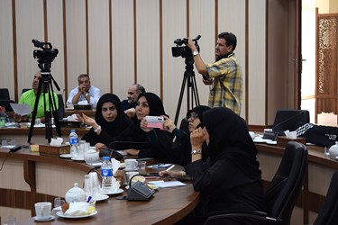 حضور خبرنگاران در نشست تخصصی بررسی طرح‌های عمرانی سمنان