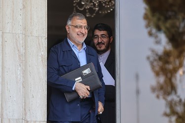 علیرضا زاکانی شهردار تهران پس از پایان جلسه هیأت دولت