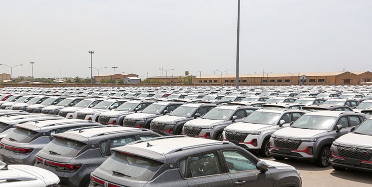 تحویل 100 دستگاه چانگان پس از 8 ماه انتظار در فهرست 32 هزار نفری‌ خودرو وارداتی