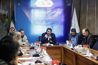 نشست خبری روستا آباد
