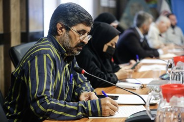 حضور خبرنگاران در نشست خبری روستا آباد