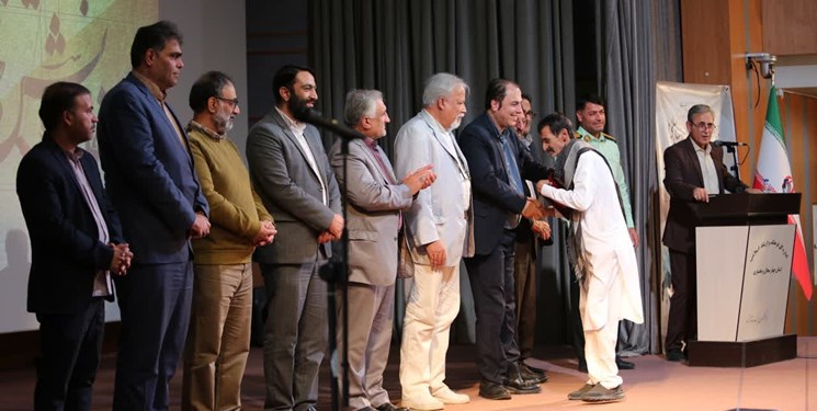 اعلام نفرات برتر بیست و یکمین جشنواره نمایش‌های آئینی و سنتی در چهارمحال و بختیاری