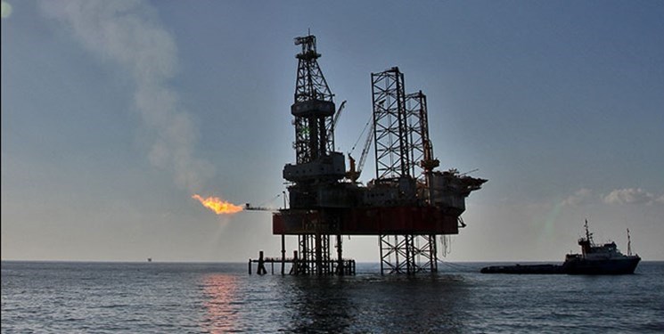 عربستان: معاملات بزرگ شرکت‌های نفتی شاهدی بر بقای هیدروکربن‌هاست