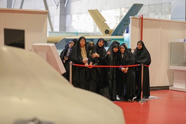 بازدید بانوان راوی پیشرفت از نمایشگاه هوافضا سپاه