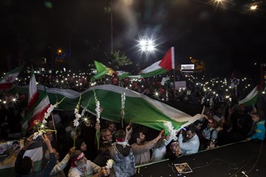 تجمع مردمی تهران در میدان فلسطین  در حمایت از پیروزی مردم فلسطین