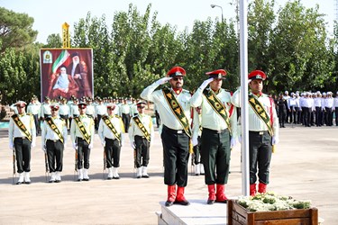 صبحگاه مشترک همزمان با هفته نیروی انتظامی در نجف‌آباد