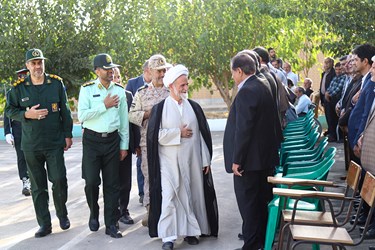 صبحگاه مشترک همزمان با هفته نیروی انتظامی در نجف‌آباد