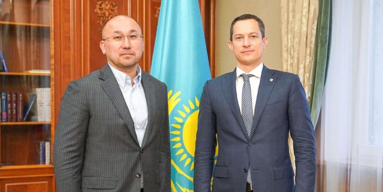دیدار سفیر قزاقستان با دبیر اجرایی مجمع پارلمانی روسیه