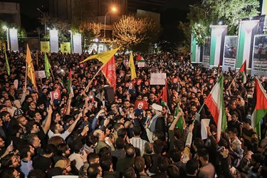 تجمع تهرانی هادر اعتراض به حمله صهیونیستها به بیمارستان غزه