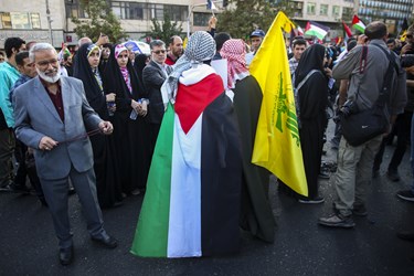 تجمع محکومیت بمباران بیمارستان غزه در تهران (2)