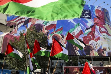تجمع محکومیت بمباران بیمارستان غزه در تهران (2)