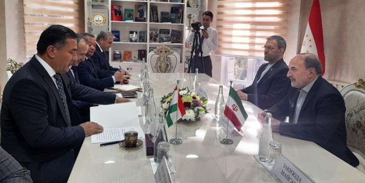 تاکید مقامات ایران و تاجیکستان بر توسعه همکاری‌ها