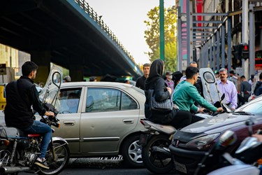 ورود ممنوع رفتن راکب موتور سوار در تقاطع حافظ جمهوری 