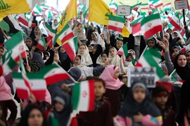 همایش بزرگ سروهای کوچک