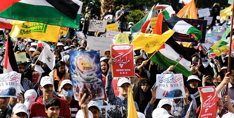 تجمع هزاران دانش‌آموز تهرانی در حمایت از مردم غزه و فلسطین