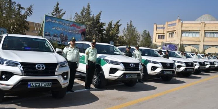 خودروهای جدید پلیس به 11 شهرستان اصفهان تحویل داده شد