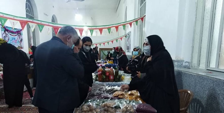 این امام جماعت مسجد، مصلای نمازجمعه را بازار فروش تولیدات خانگی کرد+عکس