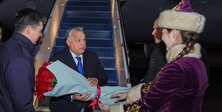 سفر نخست‌وزیر مجارستان به قزاقستان