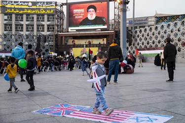 پخش زنده سخنرانی دبیرکل حزب الله لبنان در میدان امام حسین