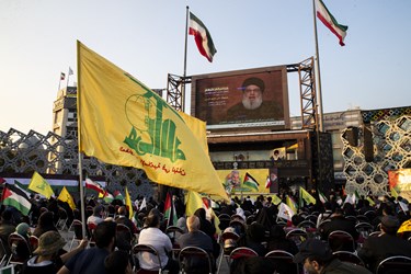 پخش زنده سخنرانی دبیرکل حزب الله لبنان در میدان امام حسین