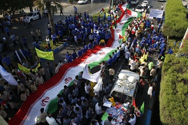 مراسم راهپیمایی سیزده آبان در بندرعباس عکس