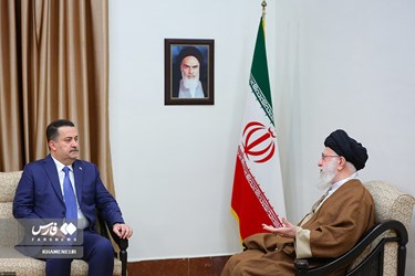 لقاء رئيس الوزراء العراقي مع قائد الثورة الاسلامية