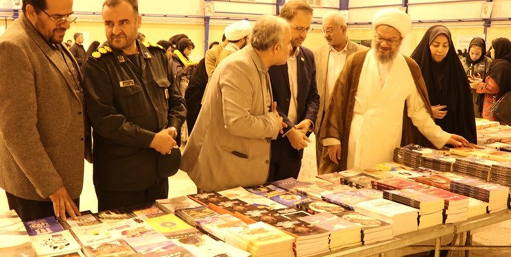 افتتاح نمایشگاه کتاب دامغان با 5 هزار عنوان