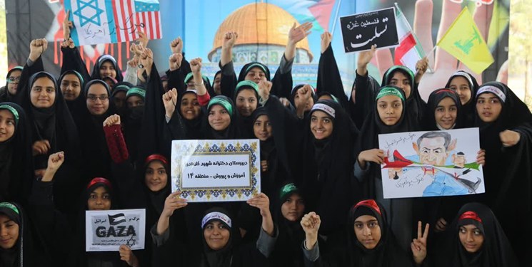 تجمع خودجوش دختران انقلابی شرق تهران برگزار شد