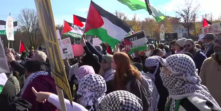 تظاهرات در نزدیکی خانه بایدن؛ «به نسل‌کشی در غزه تو را  متهم می‌کنیم»+فیلم