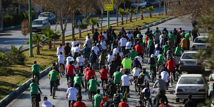 همایش دوچرخه‌سواری «تا گلستان لاله‌ها» به مناسبت روز حماسه مردم اصفهان
