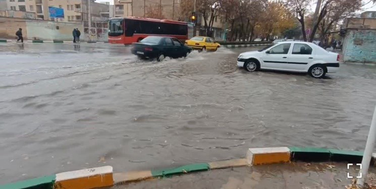 آب‌های سطحی کرمانشاه معضلی برای شبکه فاضلاب شهر