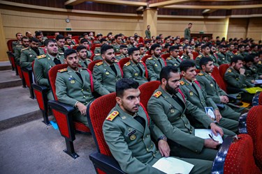 نخستین همایش ملی فرماندهی و مدیریت در جنگ‌های آینده