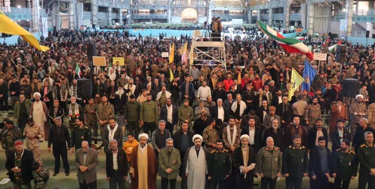 اجتماع ۲۰ هزار نفری بسیجیان در شهر اصفهان