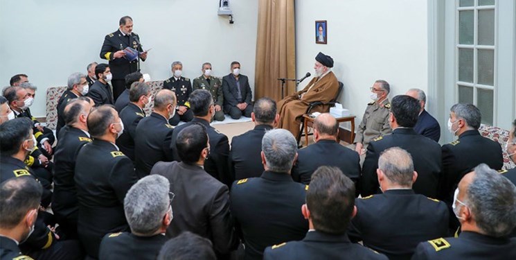   قادة بحرية الجيش الايراني يلتقون قائد الثورة الاسلامية