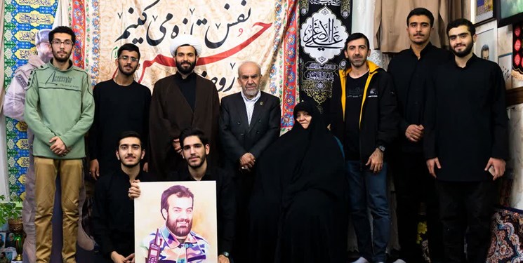دیدار اعضای کانون شهدای دانشکده فارس با خانواده شهید کریمی