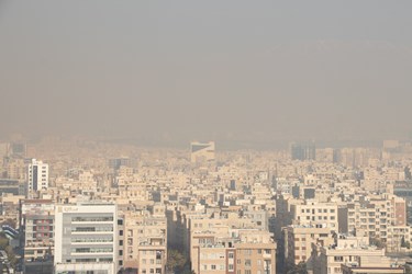 نمایی از بالای شهر تهران در روز 14 آذرماه